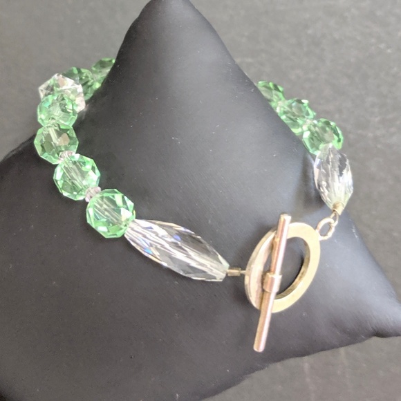 Aqua Toggle Bracelet - Picture 2 of 7